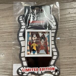 Disney DSSH Goofy's Family Vacation Goofy and Max Rollercoaster LE 400 Pin